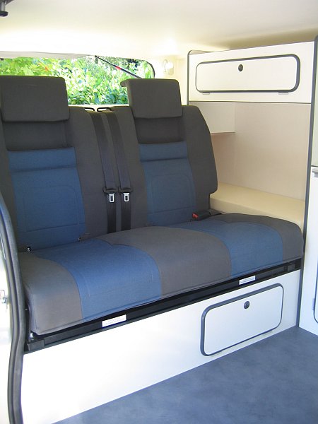 Ceintures 3 points, coffre sous banquette facilement accessible